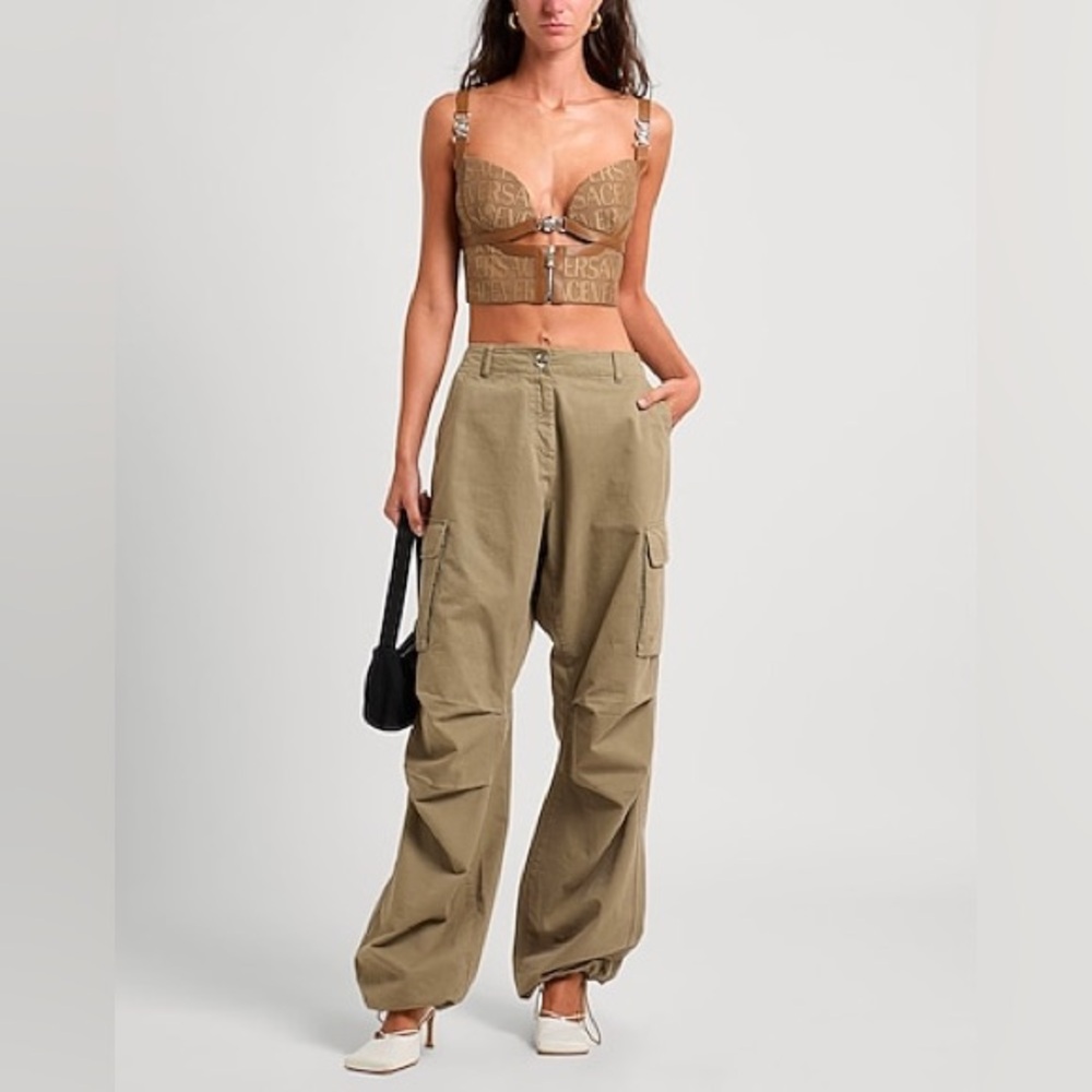 VERSACE BODICE TOP WITH ALLOVER LOGO
Style ID - Picture 15 of 16